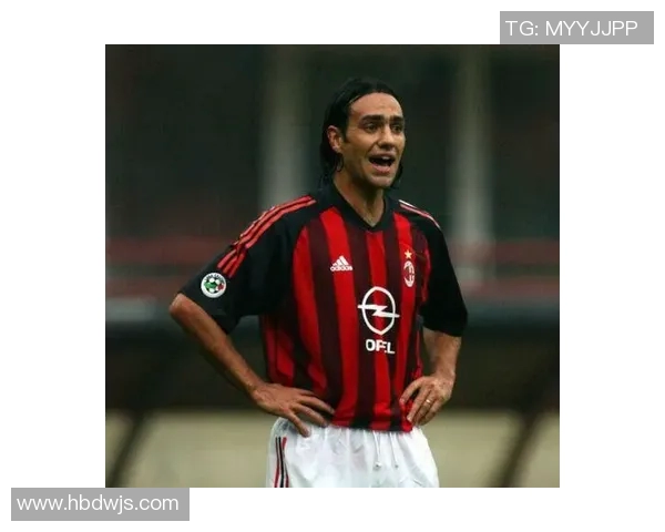 耐克足球星展现绿茵激情引领运动风尚点燃年轻一代梦想