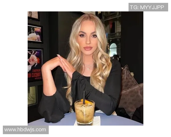 足球明星们的女友们是谁揭秘 盘点现役球员背后的女人们 足球明星们的女友们是谁揭秘 盘点现役球员背后的女人们